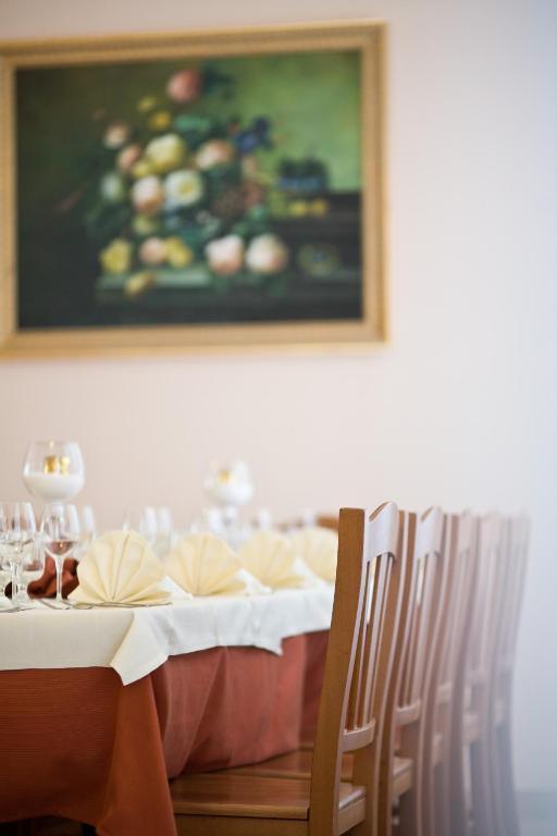 Lo Scacciapensieri Hotel & Restaurant Monteroni di Lecce Bagian luar foto
