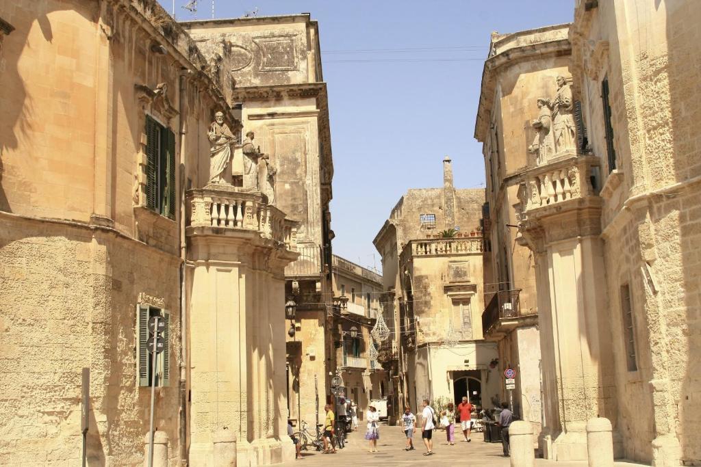 Lo Scacciapensieri Hotel & Restaurant Monteroni di Lecce Bagian luar foto